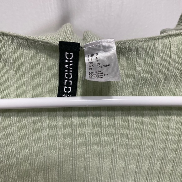 H&M S/P Green One Button Short Sleeve Crop Top - Picture 4 of 4